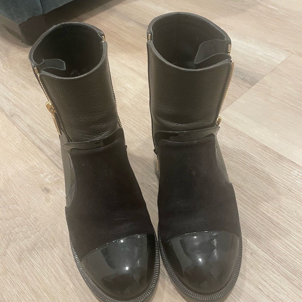Chanel ankle boots size 8 - Picture 5 of 9